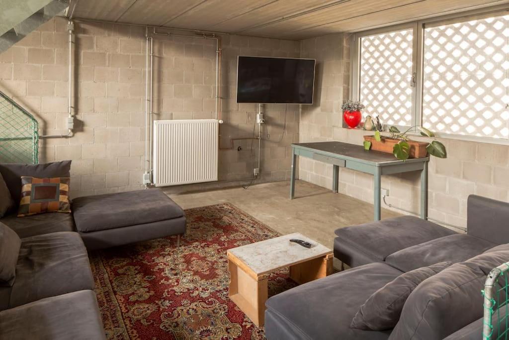 ヘント Mari'S: Multifunctional Shelter With Big Gardenヴィラ エクステリア 写真